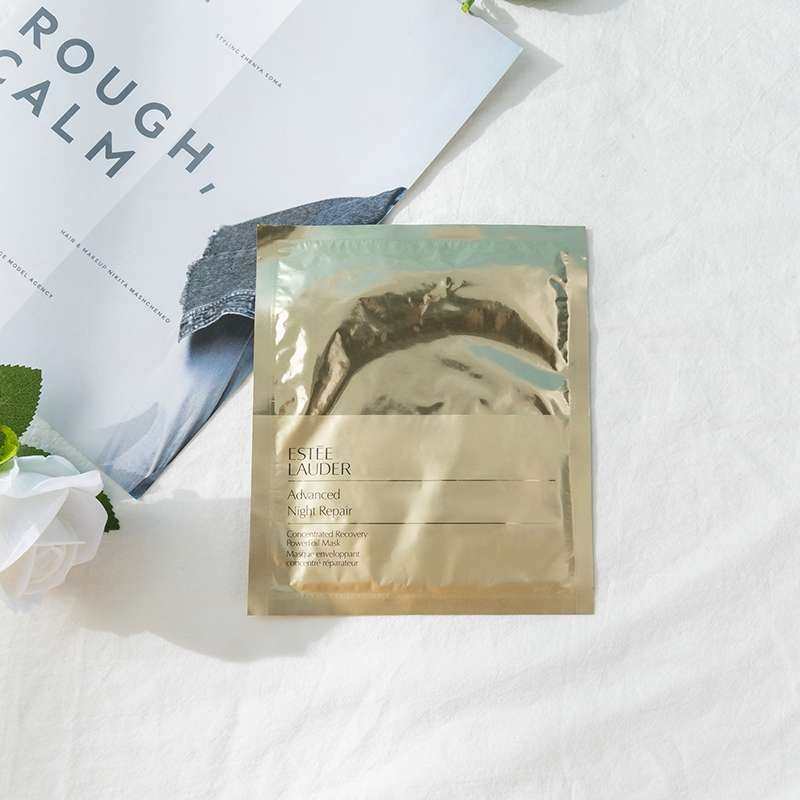 雅诗兰黛钢铁侠面膜巨好用，是一款除了贵没有其他缺点的面膜。 