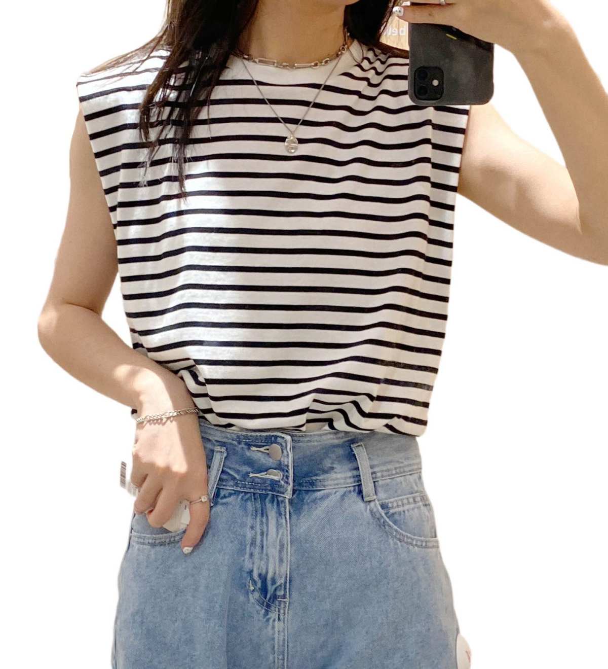 👕：热风无袖条纹T 👖：韩国P.two浅蓝色高腰牛仔拖地