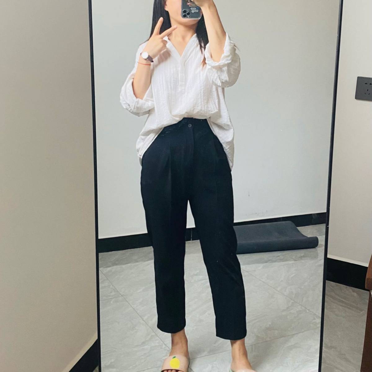 来自搭配困难户的呐喊，穿来穿去发现我的衣服几乎都是基础款，搭