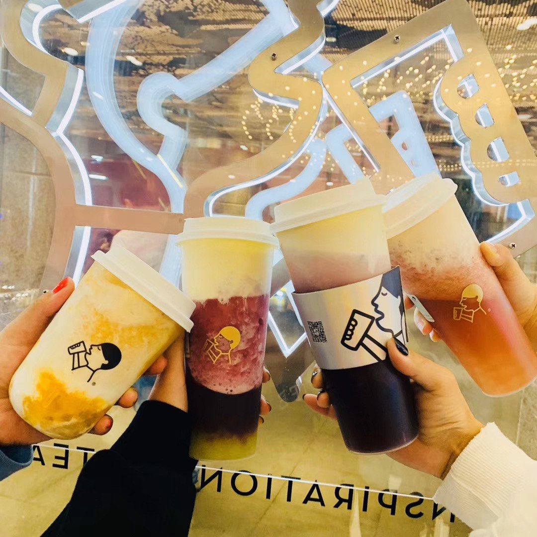 今天来说一下迪士尼穿搭 我去玩的话，都喜欢穿着比较舒适，舒适