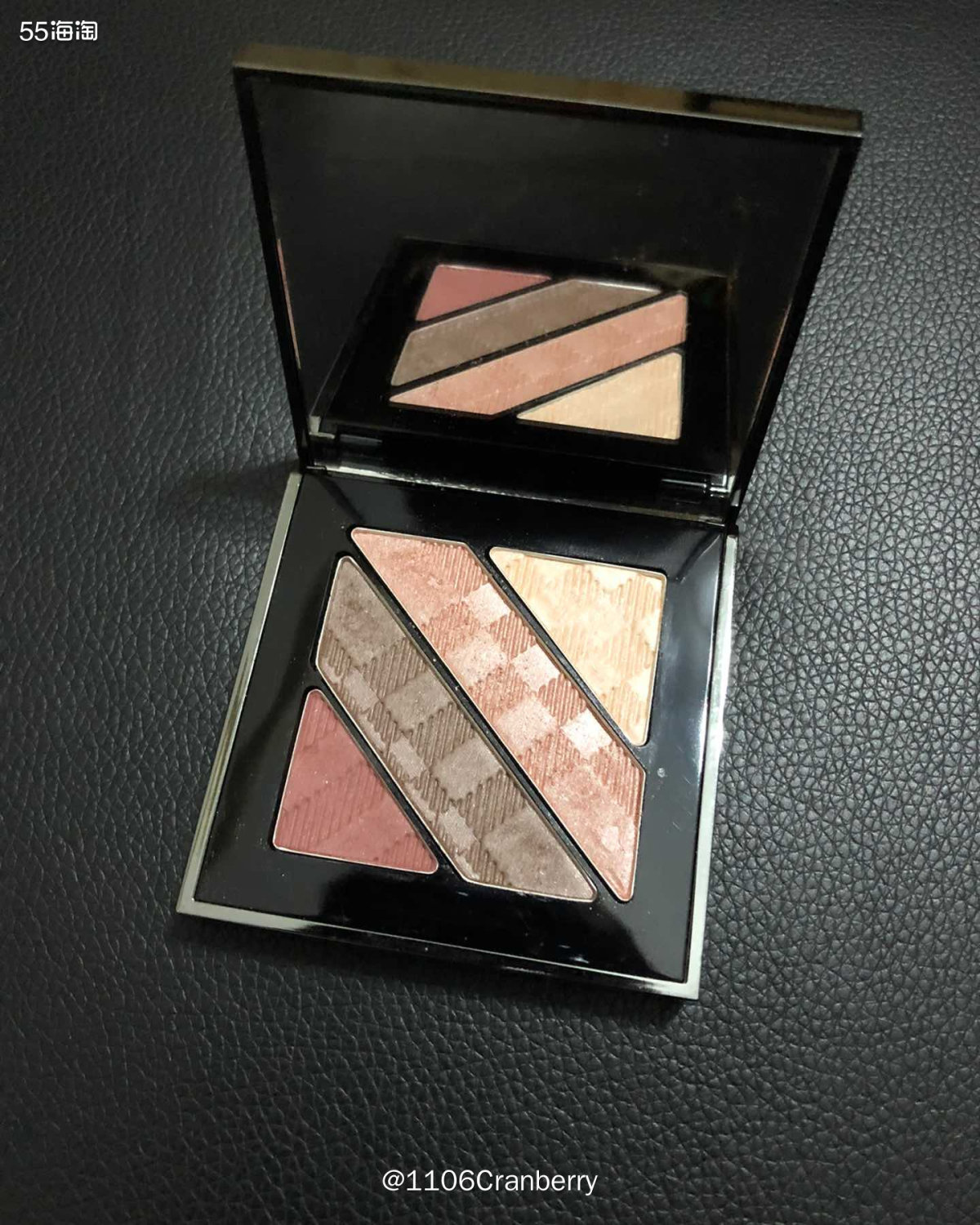 嘿嘿嘿今天来分享一下我的日常妆容所用到的Burberry化妆