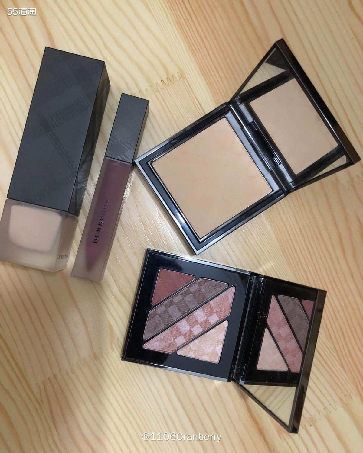 嘿嘿嘿今天来分享一下我的日常妆容所用到的Burberry化妆