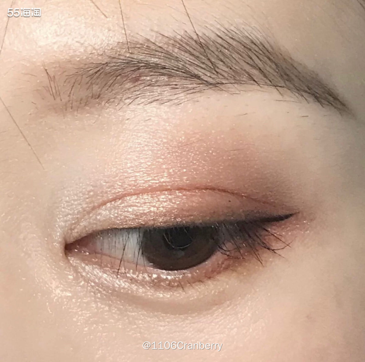 嘿嘿嘿今天来分享一下我的日常妆容所用到的Burberry化妆