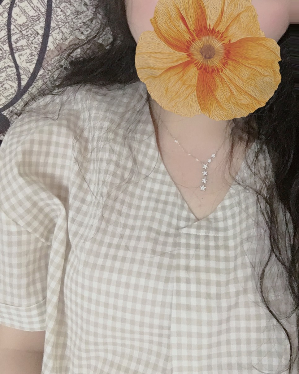 今日分享简色格子和阔腿短裤，一眼看就是简简单单的夏日搭配，但