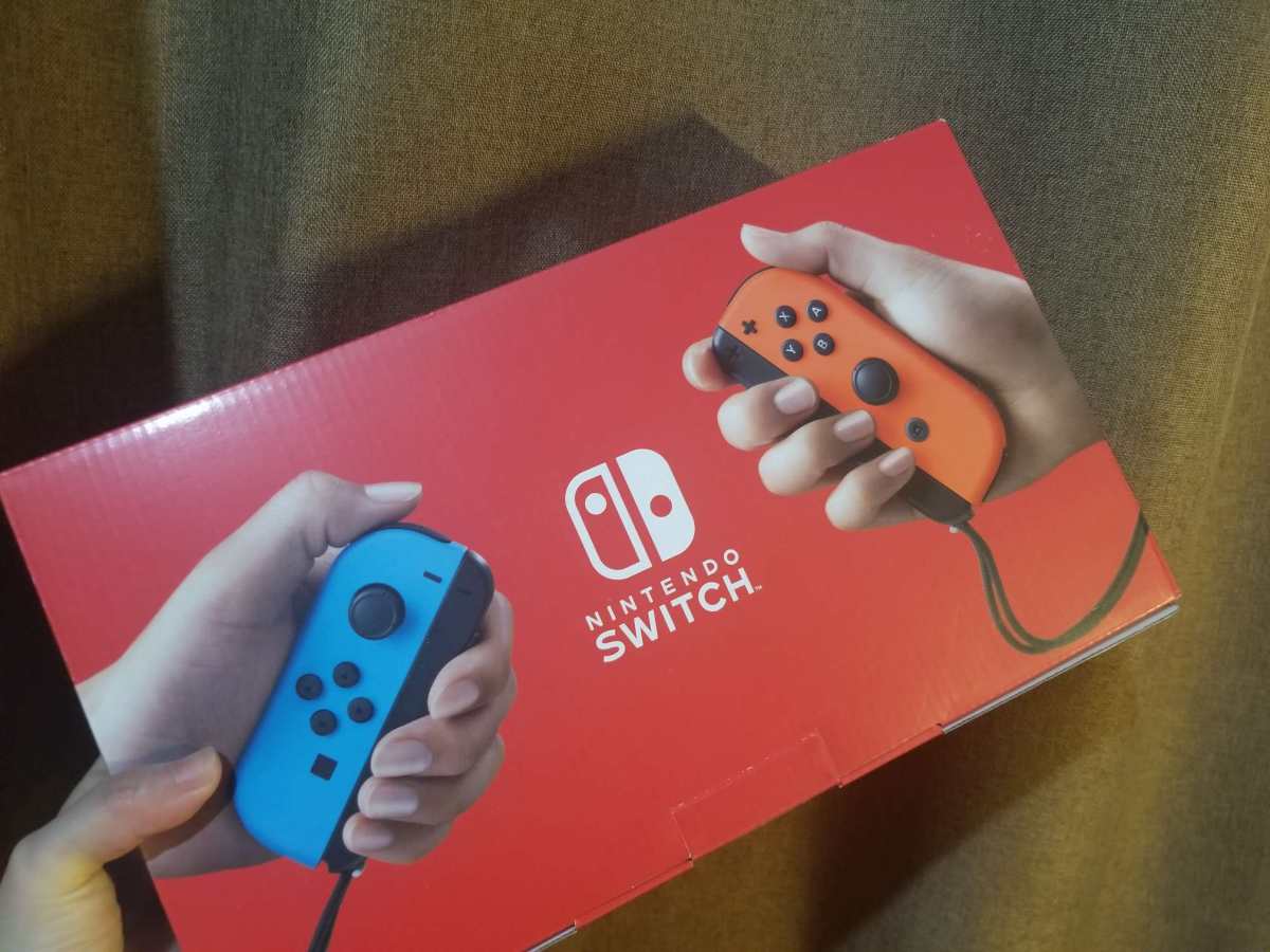 前段时间疫情，switch涨价，某宝上裸机都要2800+，这