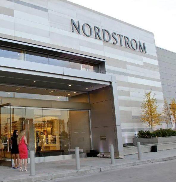 Nordstrom是美国的高档百货商店，也是海淘族很喜欢去的