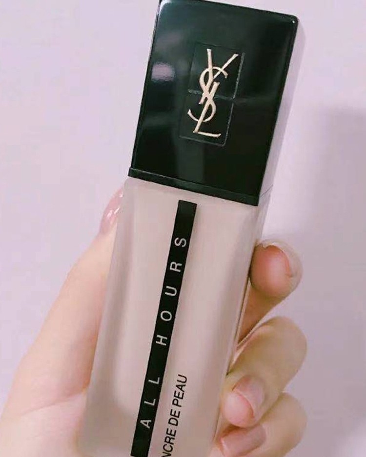 ✅ysl恒久粉底液是一款高遮瑕、高控油、高持妆的底妆产品，上