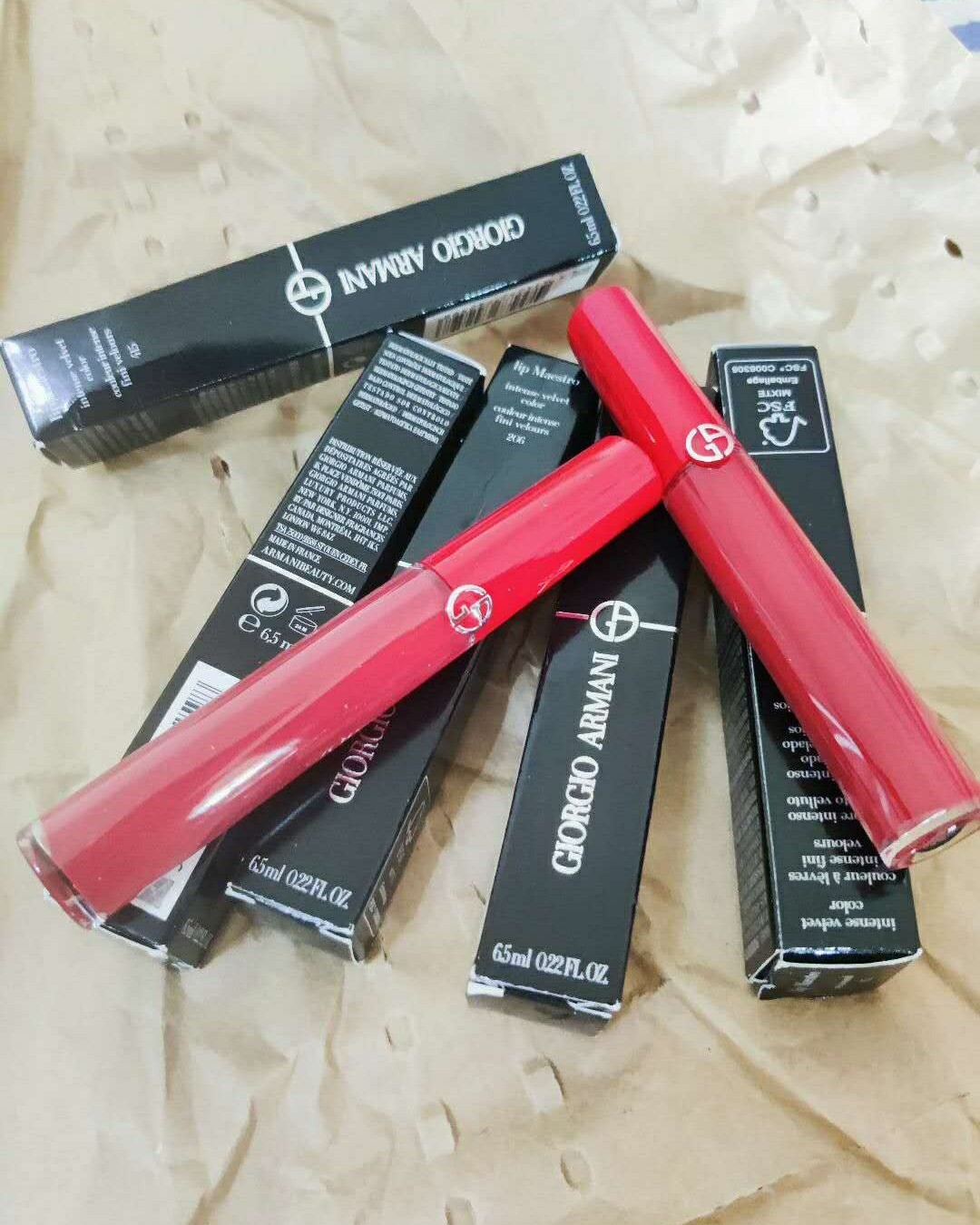 大家下单一定要注意是否是折扣价，上次阿玛尼大力度折扣活动的时