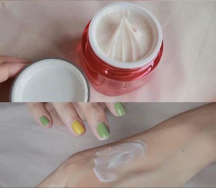 😎红石榴系列作为雅诗兰黛亚洲销量最高的产品,用红色去迎合亚