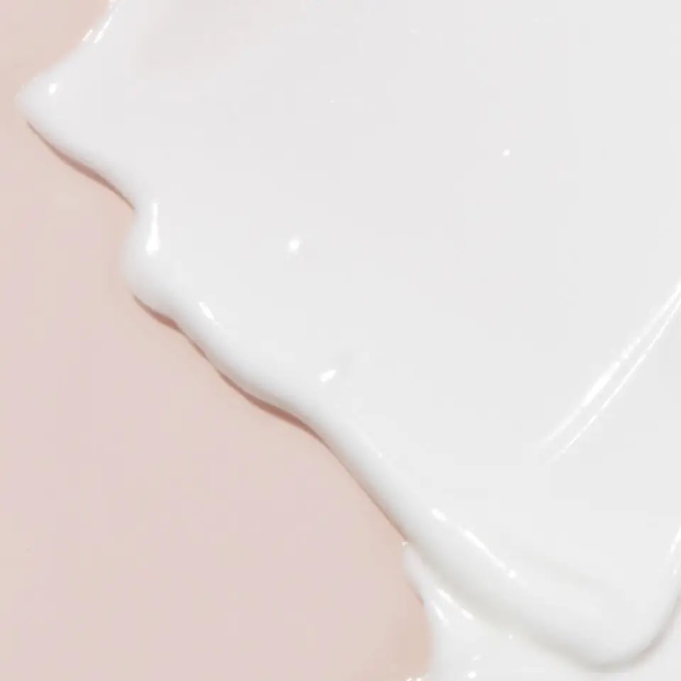 除了各种清洁类产品，其实Eve Lom家的抗老类产品也不错的