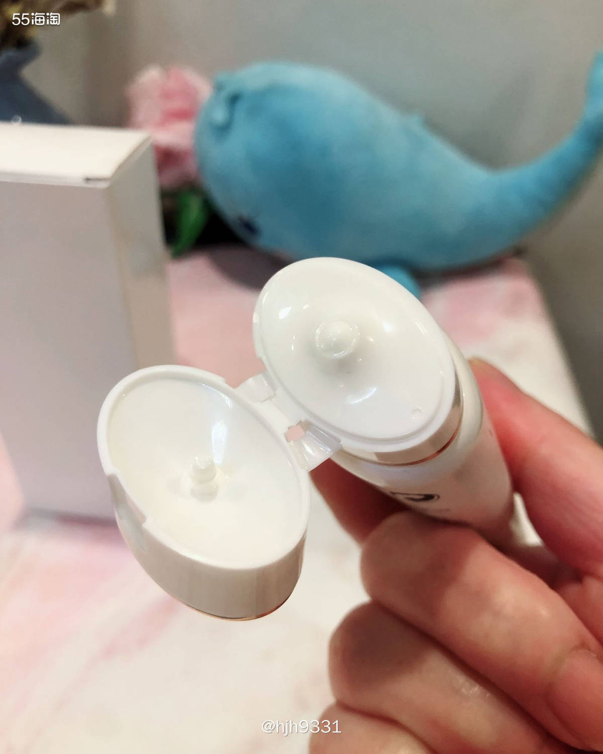 ✨这款兰蔻霜是Nordstrom买入的套装里的，包装居然是白