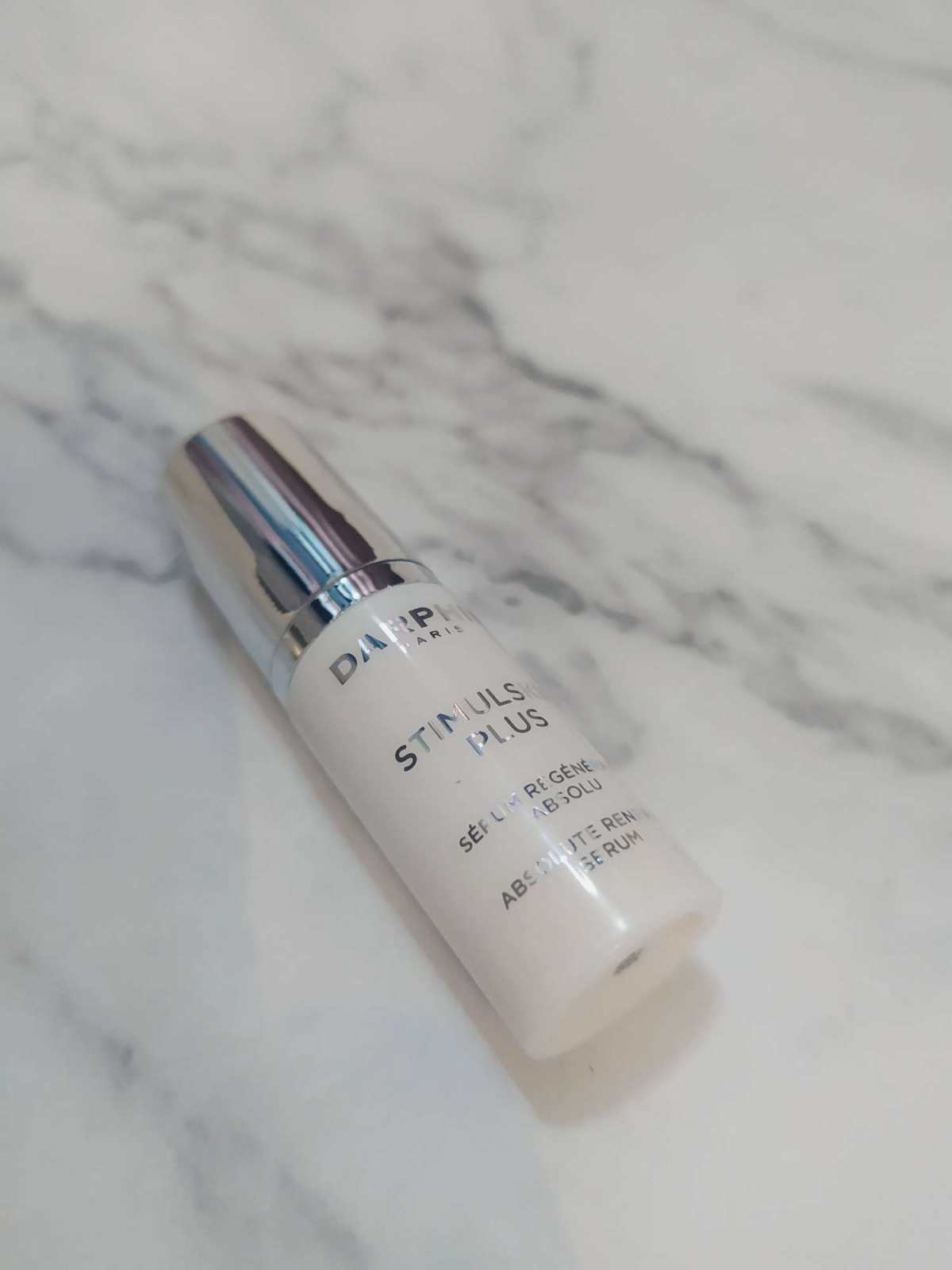 最近朵梵银钻系列升级了，从精华到面霜都进行了成分上的升级，今