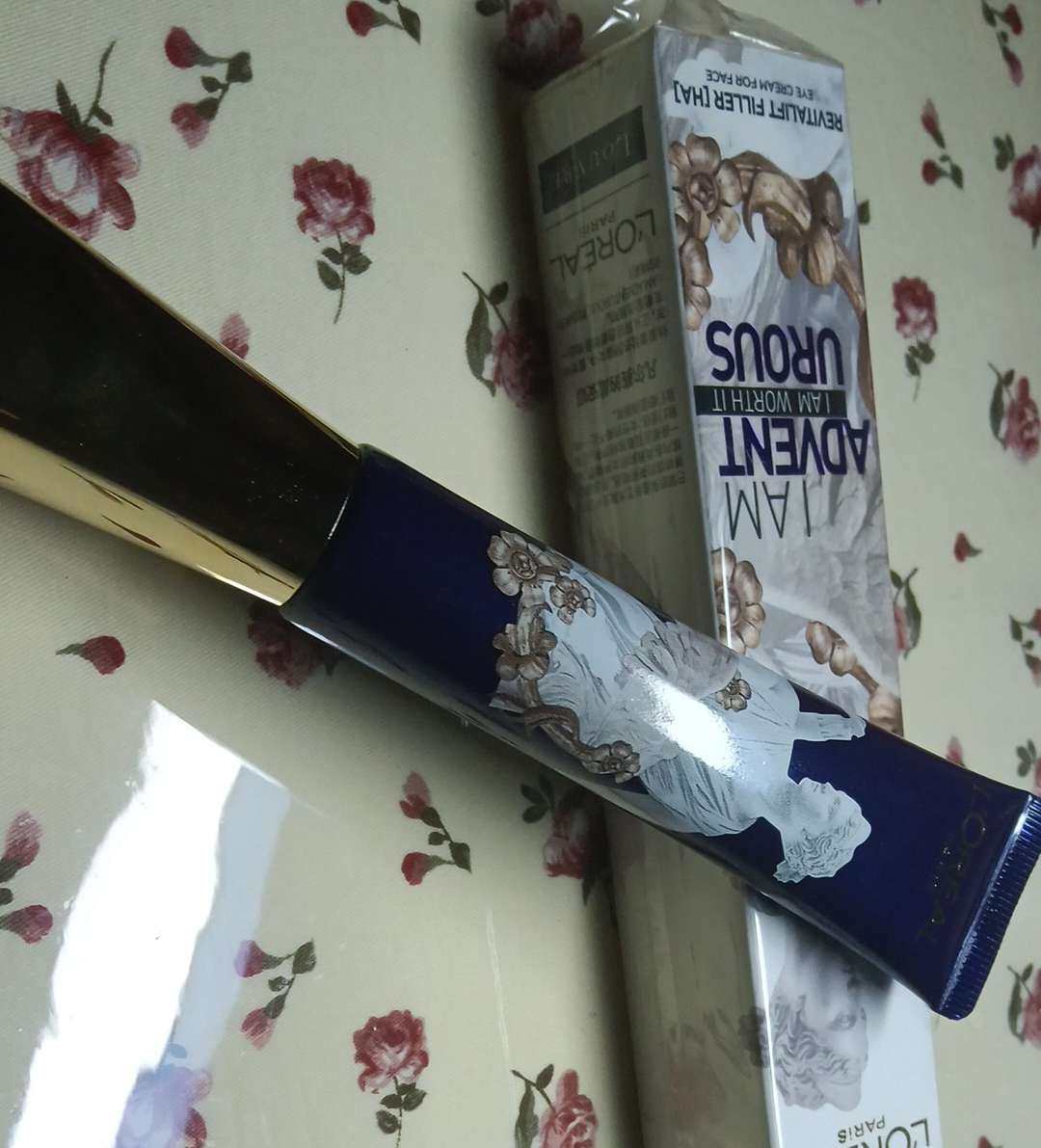 最近在用欧莱雅紫熨斗眼霜，来写个评价。 ⭐️这款眼霜用了一段