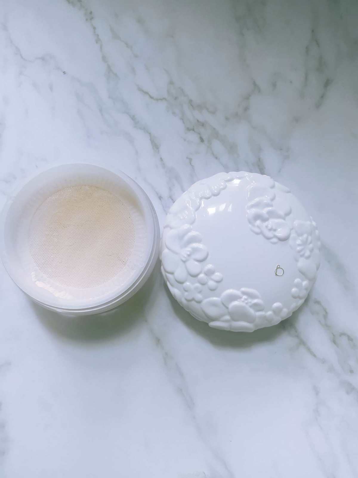 分享一下近期我最爱的定妆产品，他们共同点都是定妆效果好，妆容