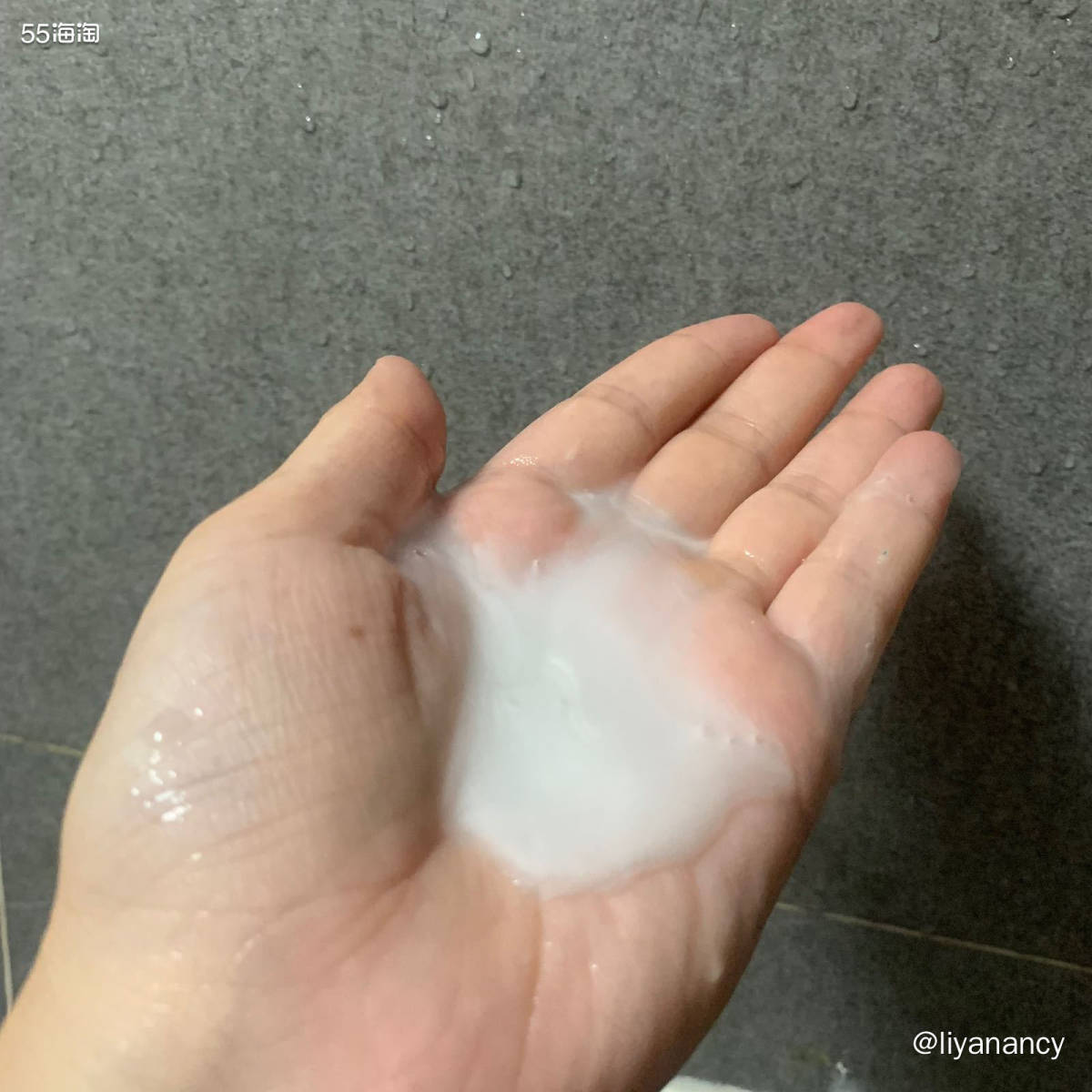 ✨这款洗发水是卡诗家的强韧修护洗发水，是我之前在artish