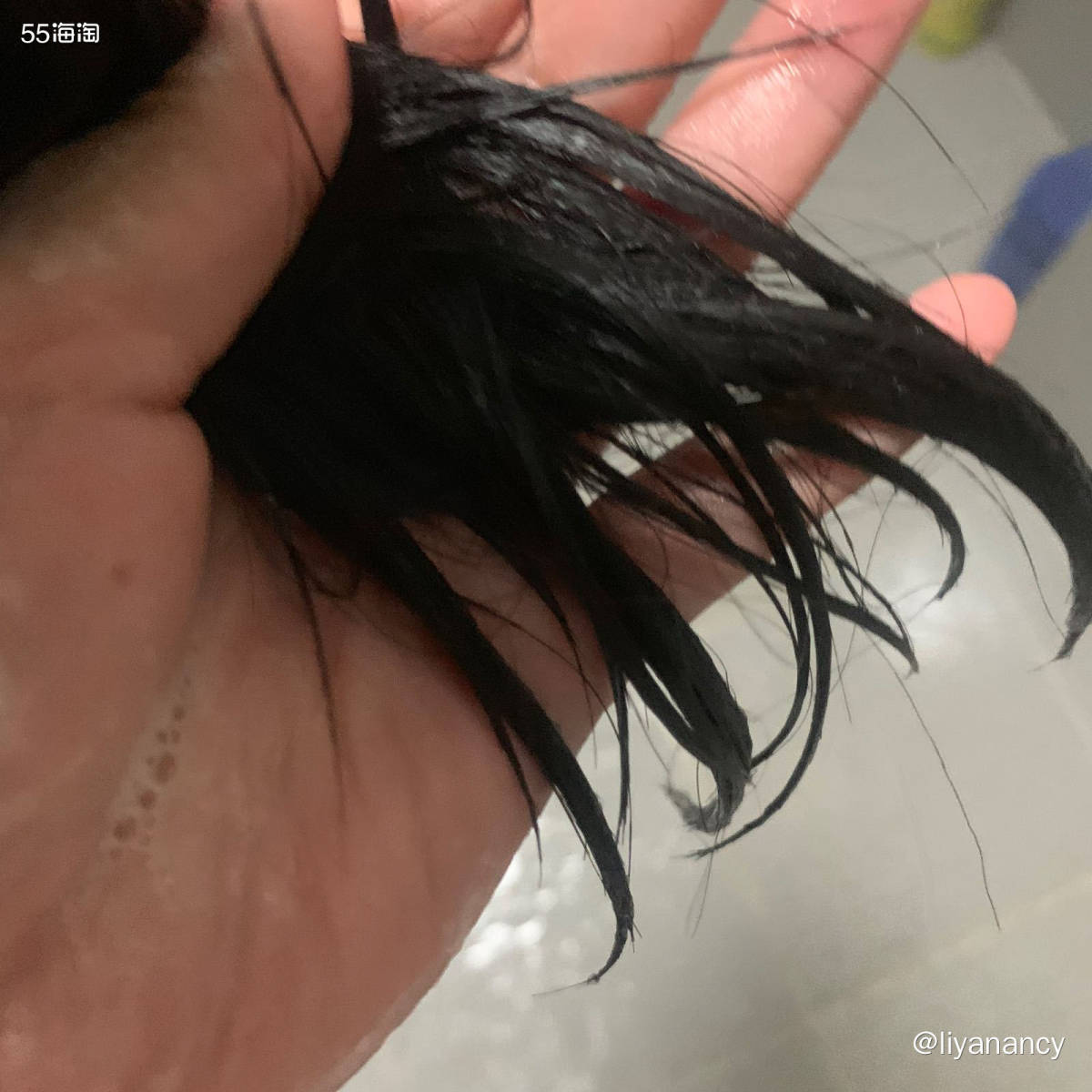 ✨这款洗发水是卡诗家的强韧修护洗发水，是我之前在artish
