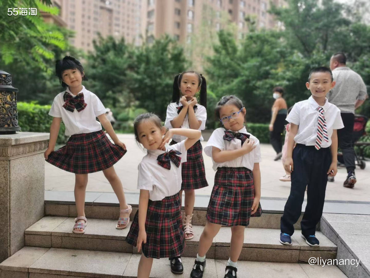 ✨看到最美毕业照活动，先是回忆了下我的毕业照：  1、小学的