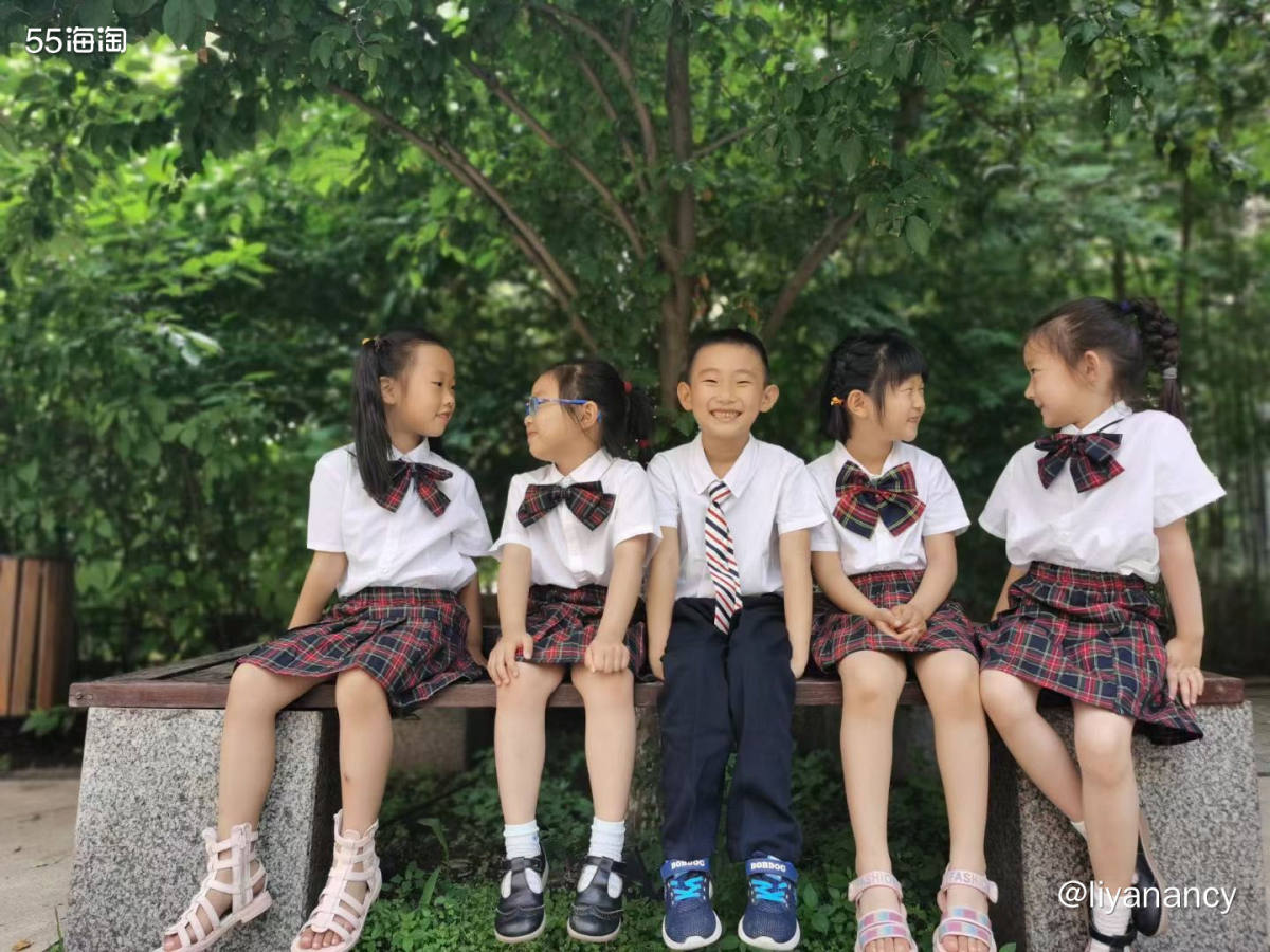 ✨看到最美毕业照活动，先是回忆了下我的毕业照：  1、小学的