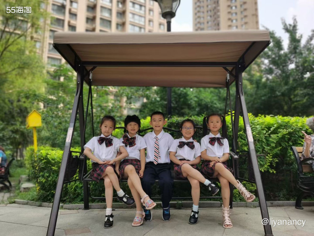 ✨看到最美毕业照活动，先是回忆了下我的毕业照：  1、小学的