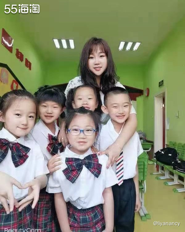 ✨看到最美毕业照活动，先是回忆了下我的毕业照：  1、小学的
