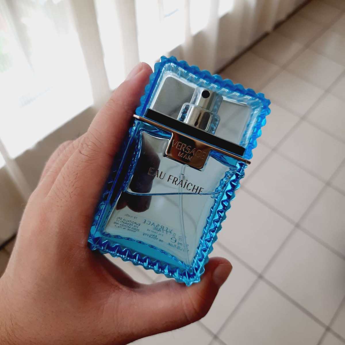🦊说到范思哲香水,大家最先想到的是粉钻,**香水,但是这款