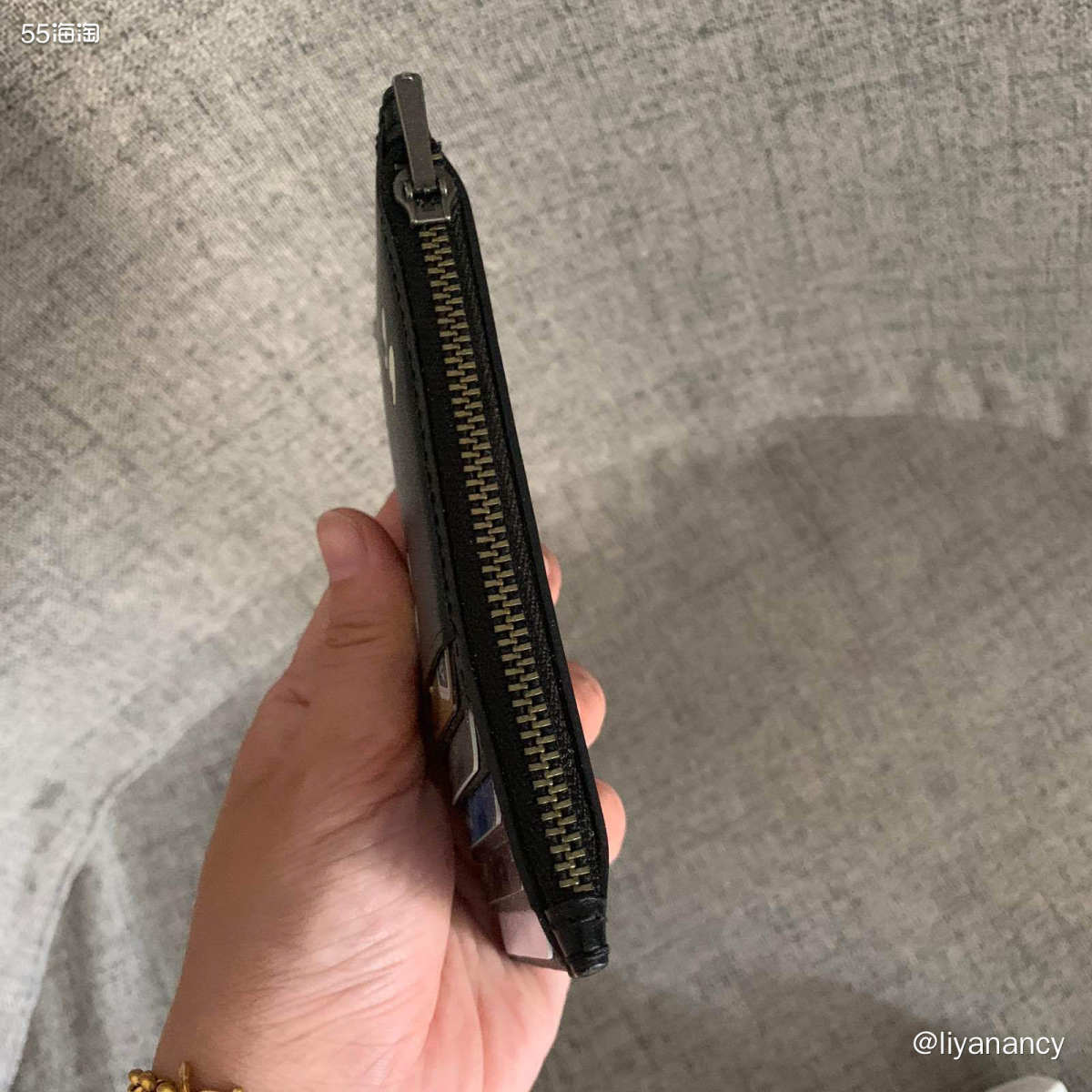 ✨这个小卡包是我近两年用的比较频繁的一款卡包，毕竟现在是移动
