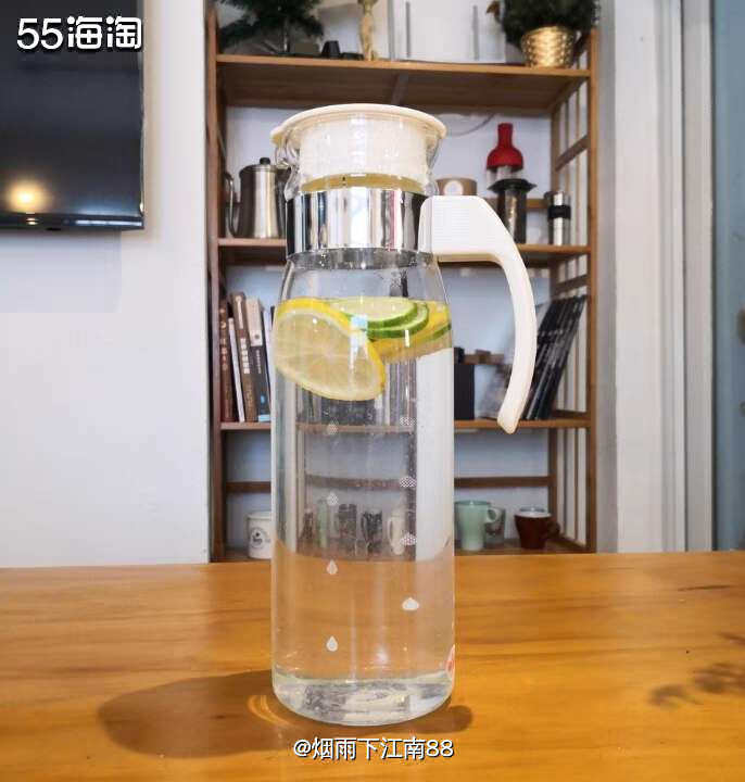 日本HARIO冰箱冷水壶，购于亚马逊海外购，HARIO冰箱冷