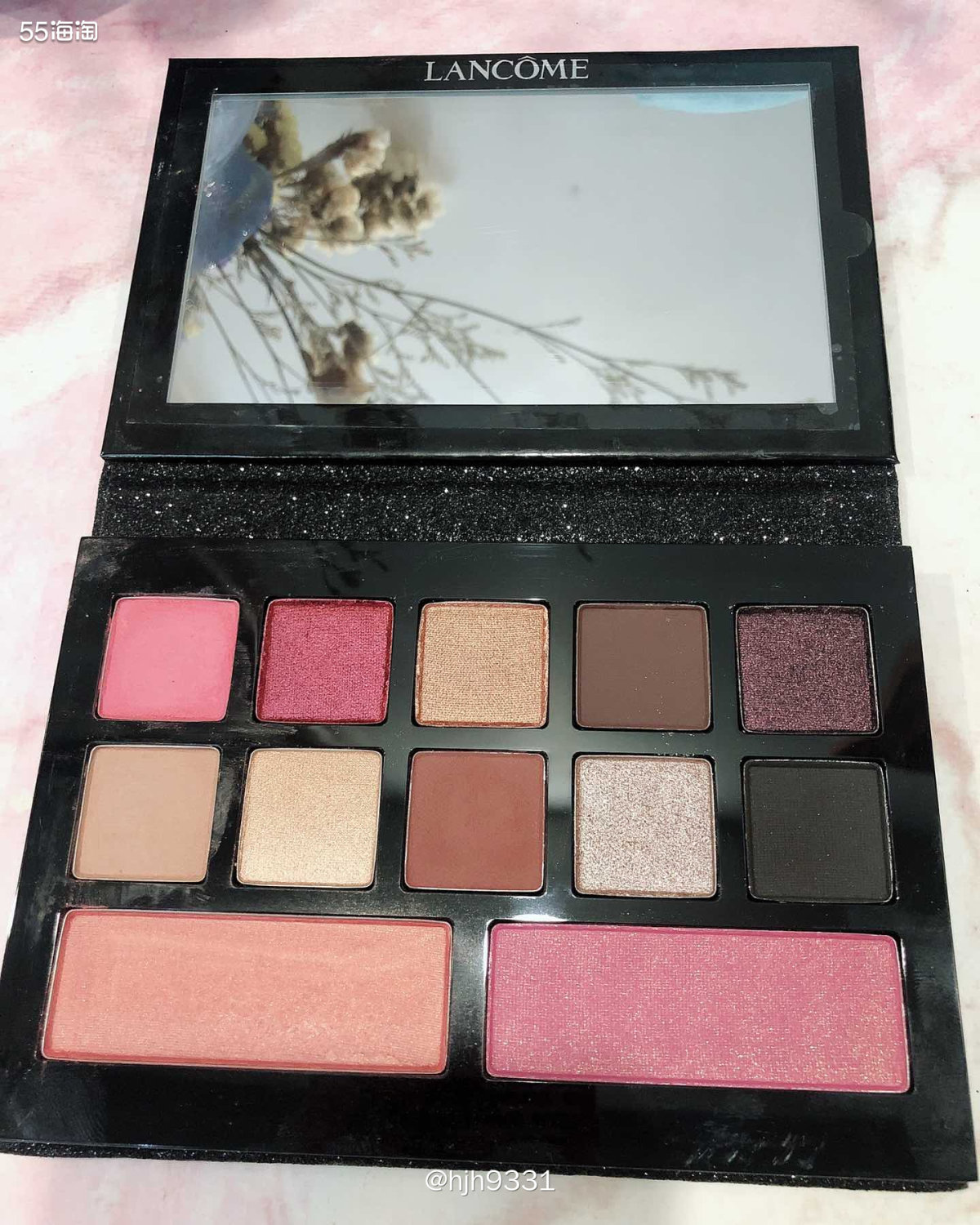 ✨这盘是2019年的圣诞礼包眼影盘，现在应该是买不到了，我留