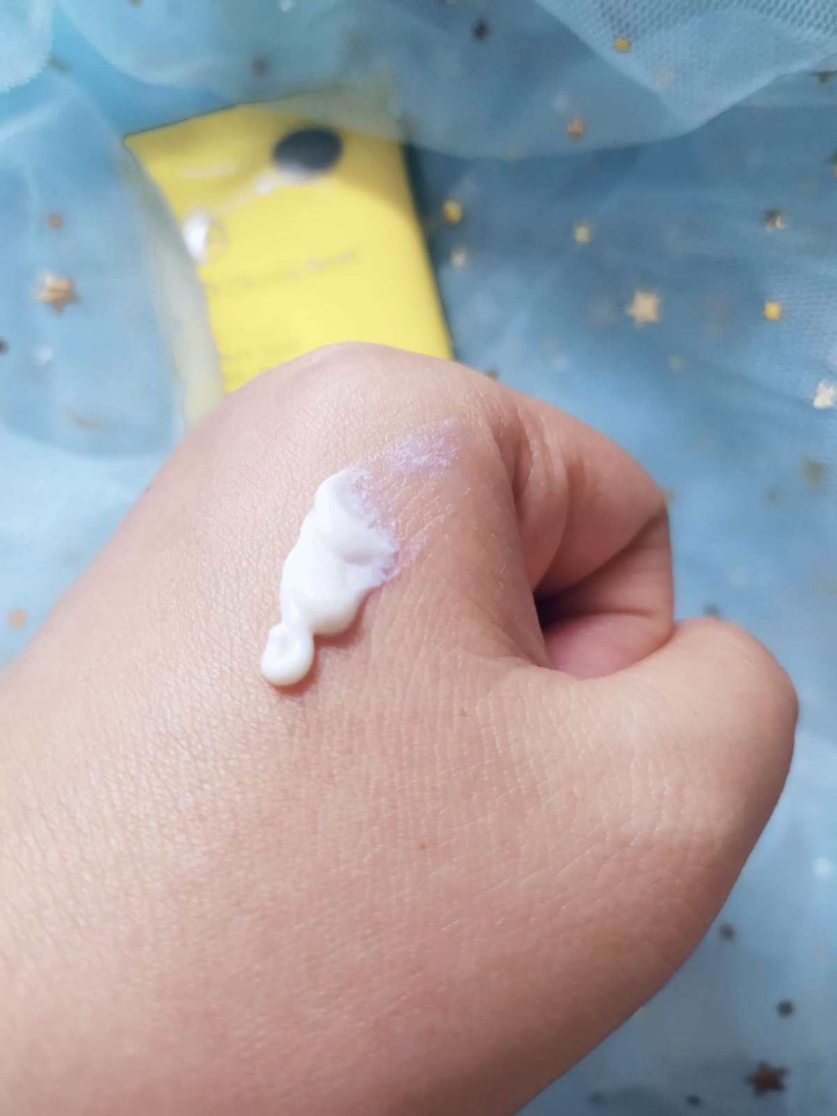 今年我不是买了丝芙兰的套装吗，然后里面有两款正装，其中一款就