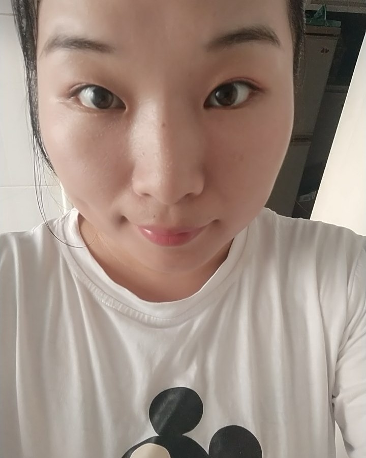 近期用的频率最高的高光就是我的Artist couture 