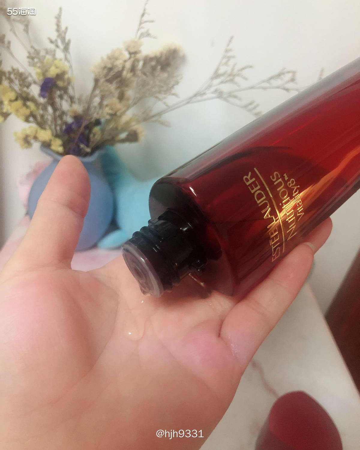 ✨雅诗兰黛红石榴系列还是比较出名的，主打功效是抗氧化、改善肌
