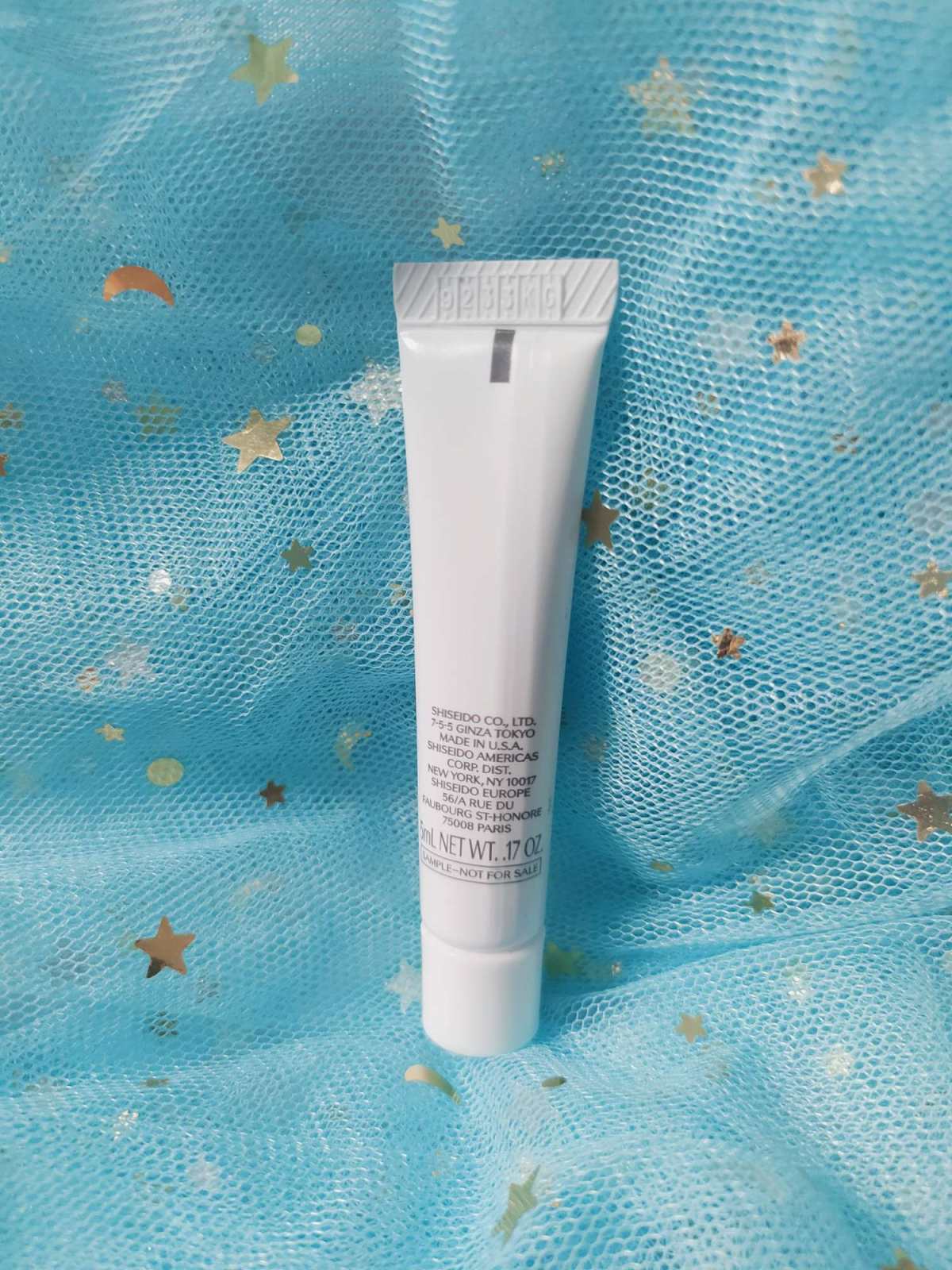 很久之前我就用过一瓶正装的盼丽风姿眼霜，现在又有一个5ml体