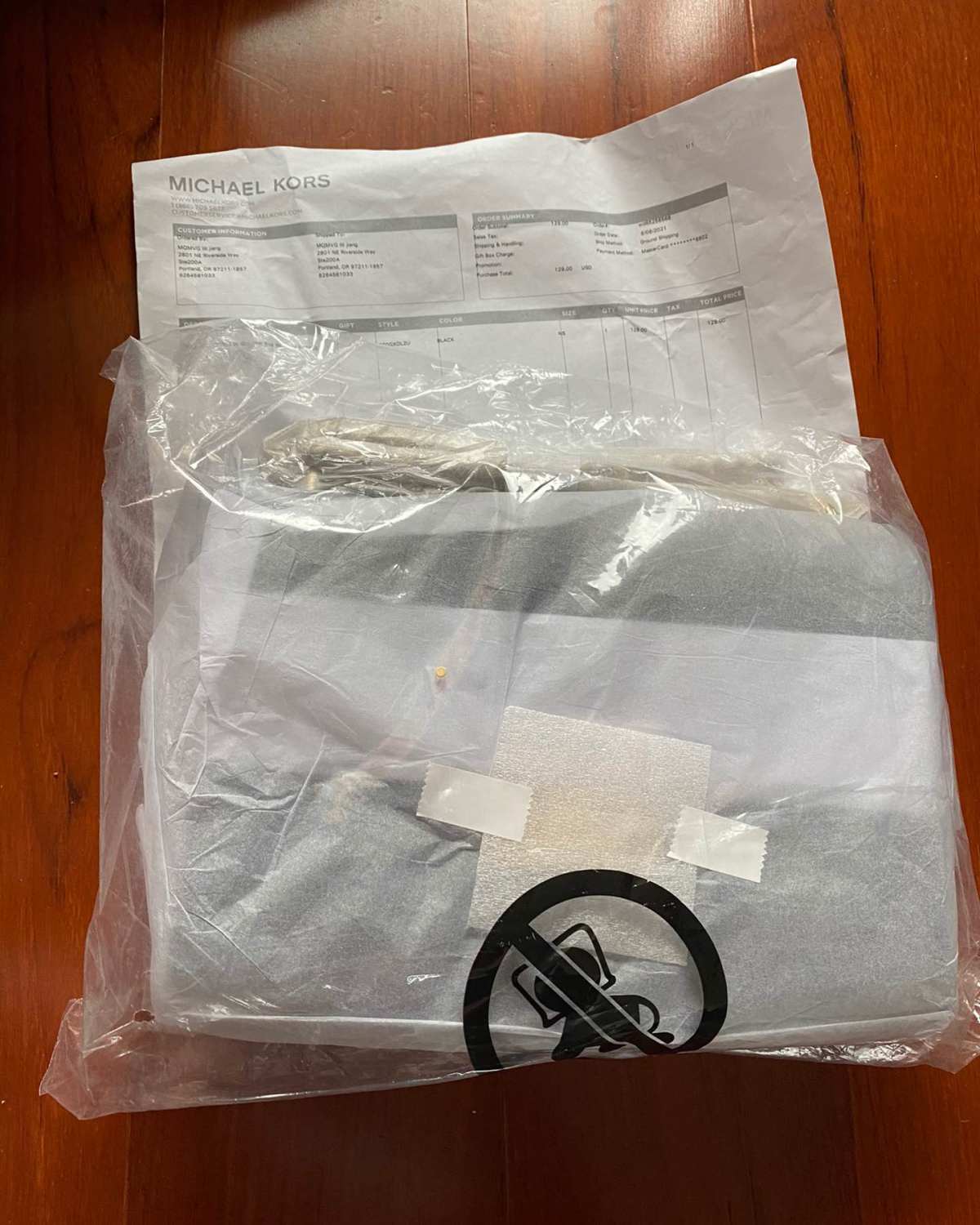 铛铛铛—开箱好物 MK第二个包到货啦～😄 黑金配 妥妥小香