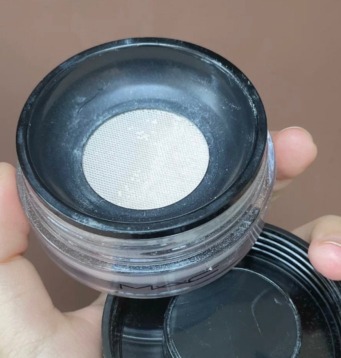 💭mac这款蜜粉可以说一级磨皮的产品，日常妆容无懈可击。 