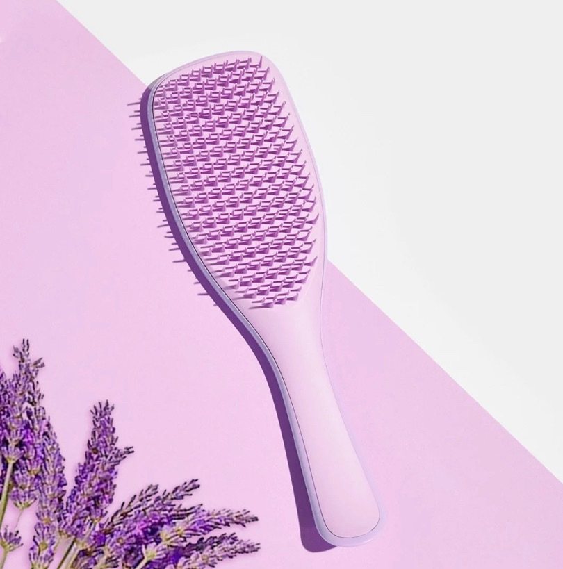 💕 这款tt王妃梳的薰衣草配色简直仙气满满~喜欢的T粉千万