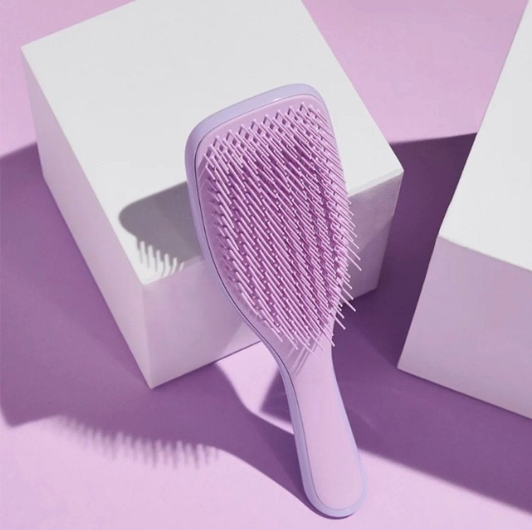 💕 这款tt王妃梳的薰衣草配色简直仙气满满~喜欢的T粉千万