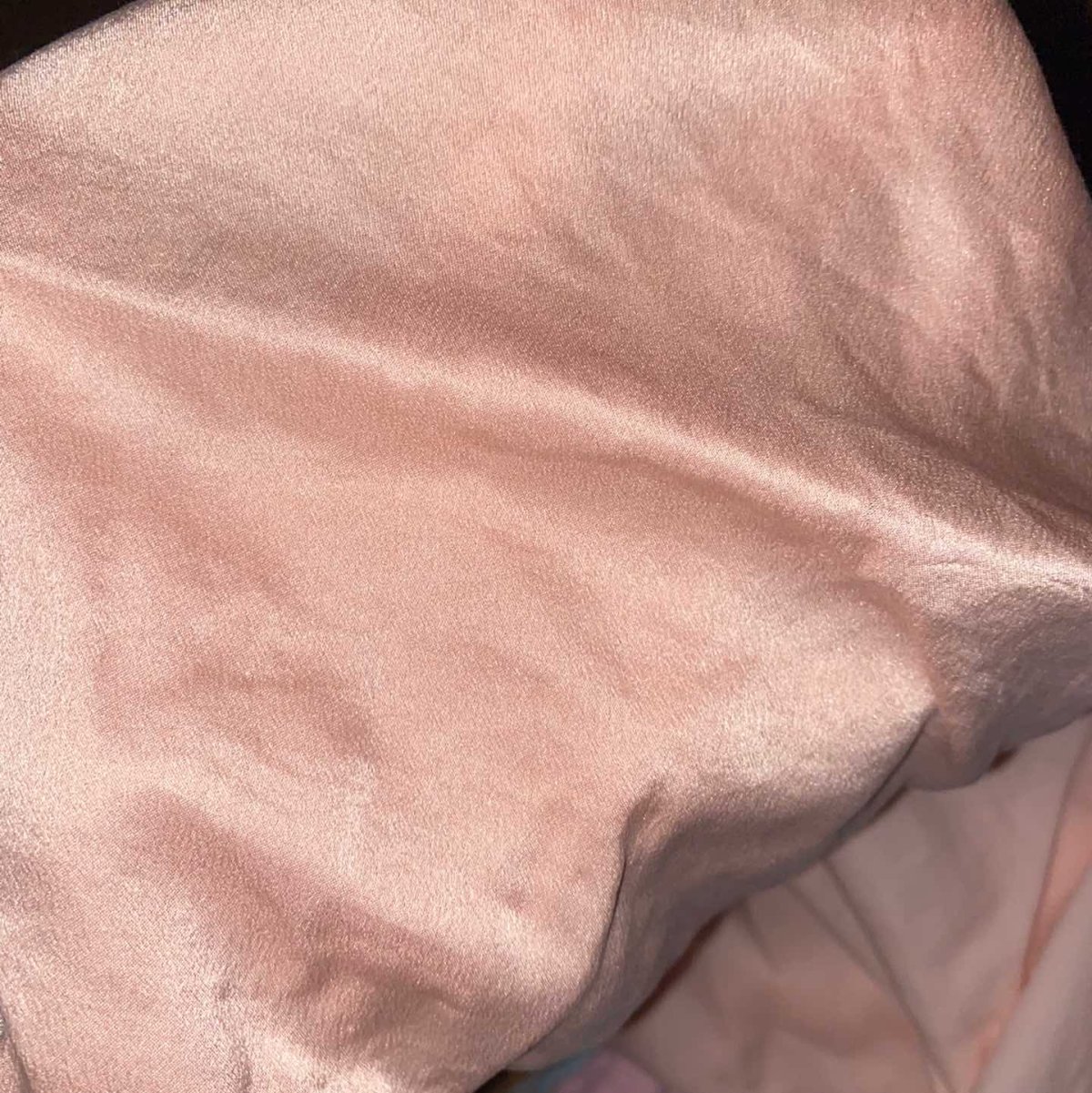 💕老公曾经做过真丝的高端品牌，于是那会了解了很多关于蚕丝的