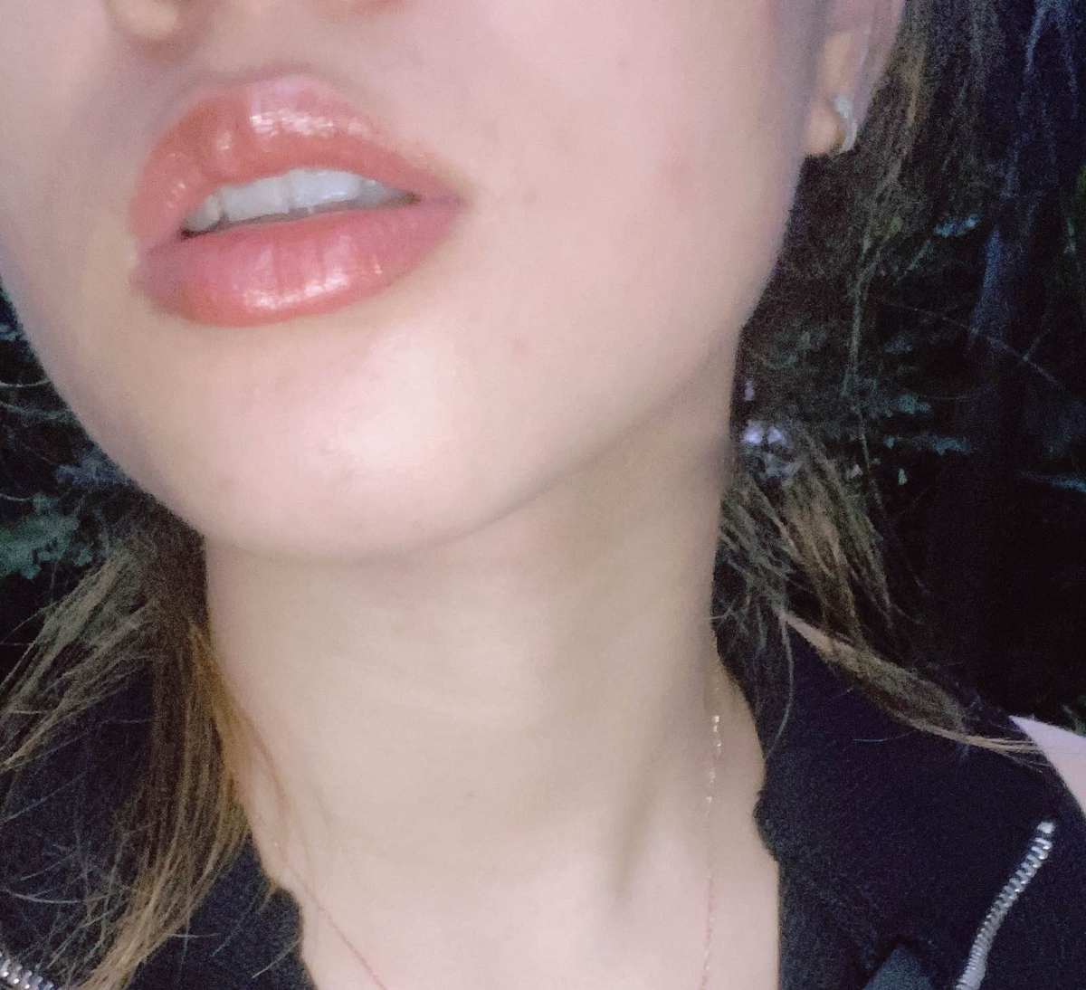 💄最近出门比较多，手头上多了好多口红，就会根据衣服换着颜色
