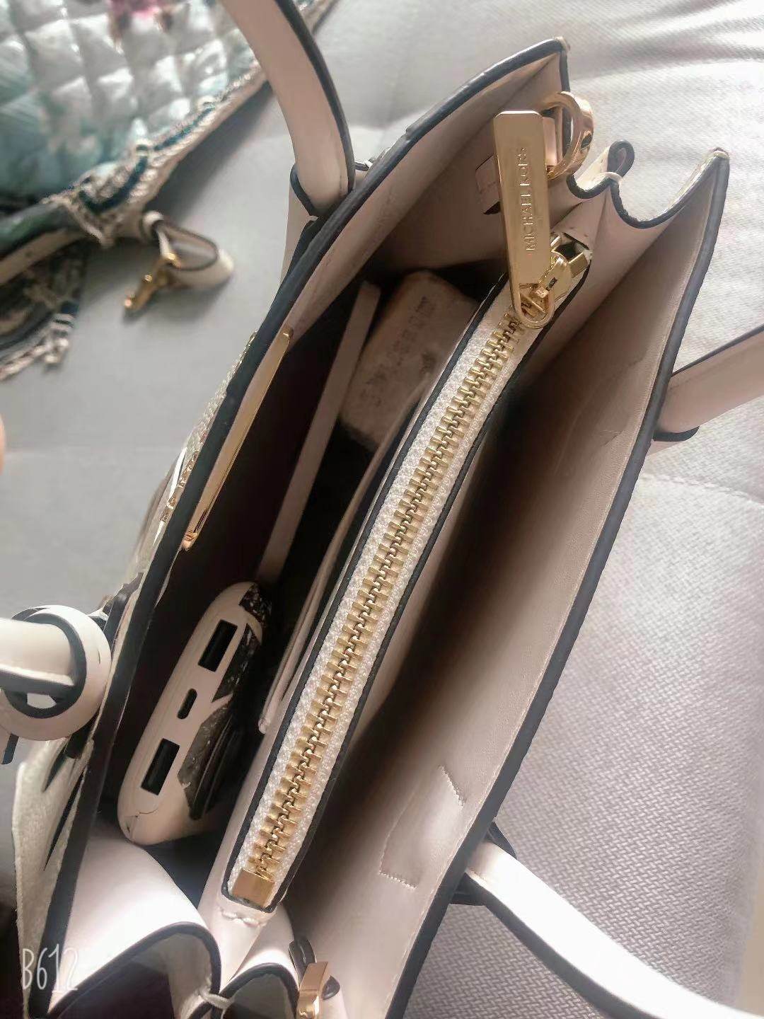 👜购买网站：Michael Kors（迈克尔·高司）美国官