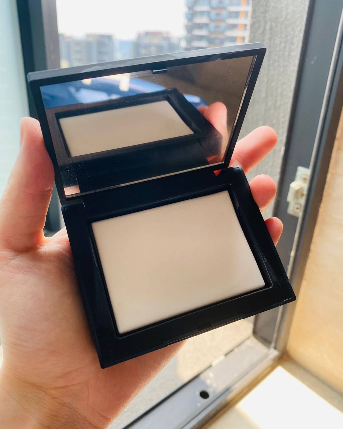 💖与Nars蜜粉饼有一种相见恨晚的感觉😘 在这之前我一直
