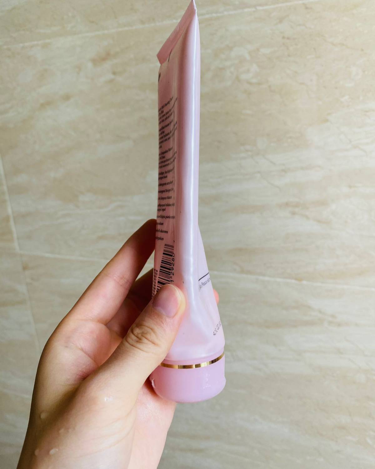 🌈我能说这支洗面奶用起来还真的不错么？ 这支洗面奶每次都会