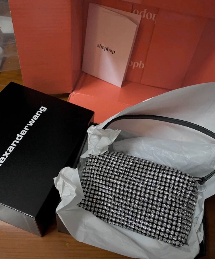 购买网站：shopbop 今年上半年买的包包，好后悔没早点买