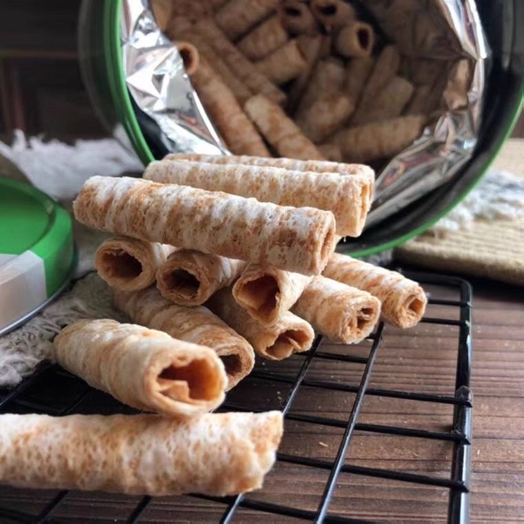 🥥我们家很喜欢吃跟椰子相关的食物，比如我们常年在喝的椰青，