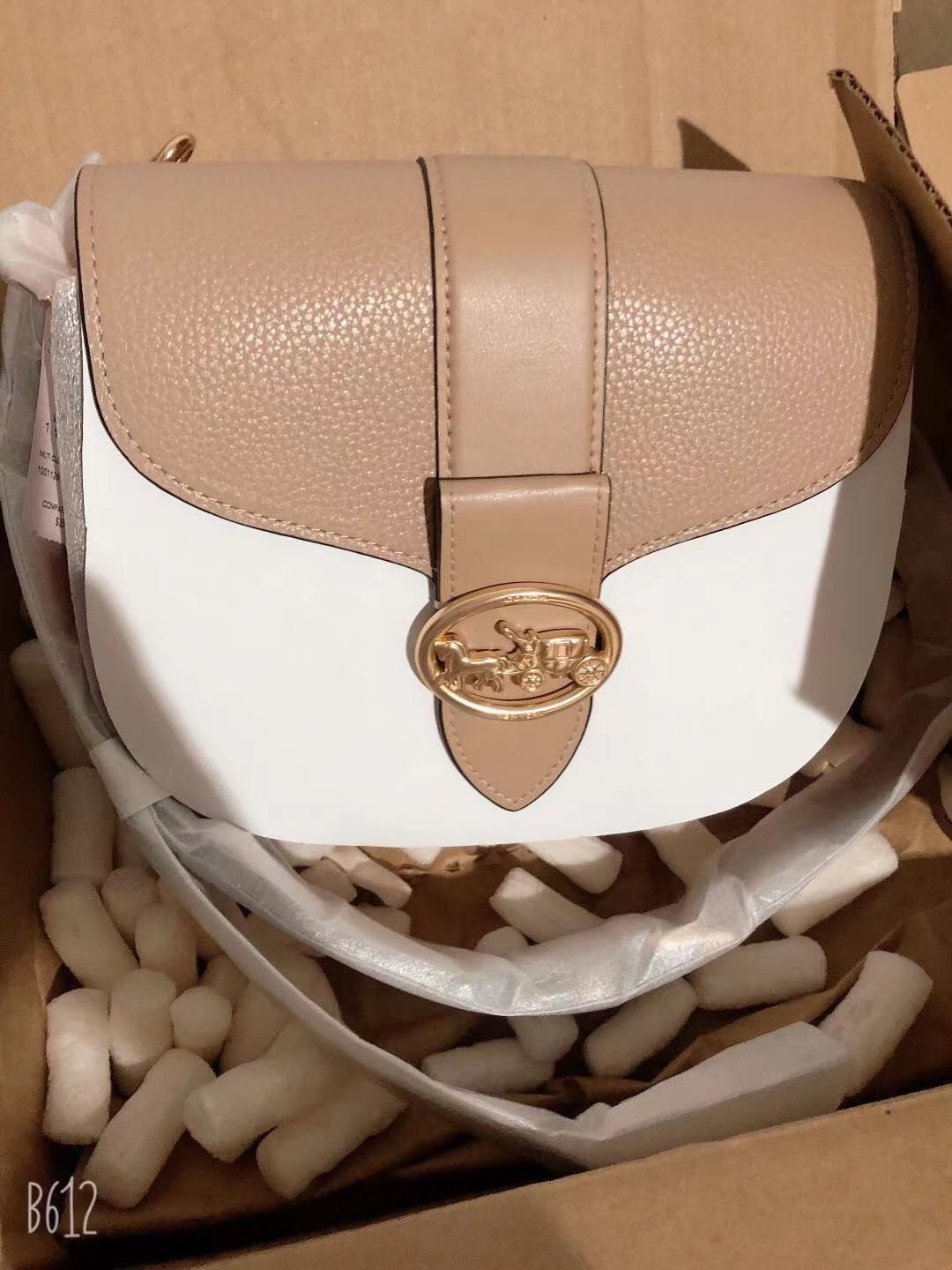 ⏺购买网站：Coach Outlet  ⏺购买物品：乔马鞍包
