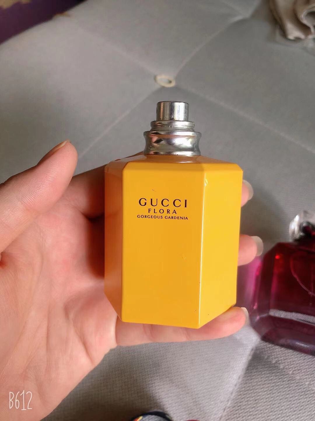 其实我是喜欢喷香水的人，出去玩都喜欢忘身上喷一点，这两款目前