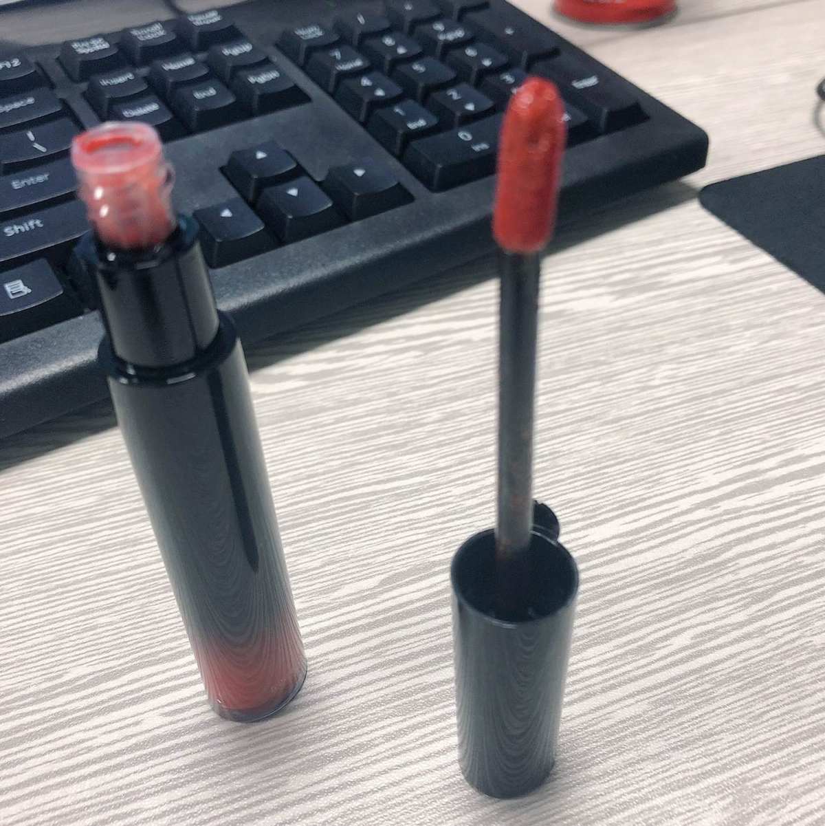 黑管302👄釉 偏橘调 高调的金闪 超级显白 无论薄涂厚涂