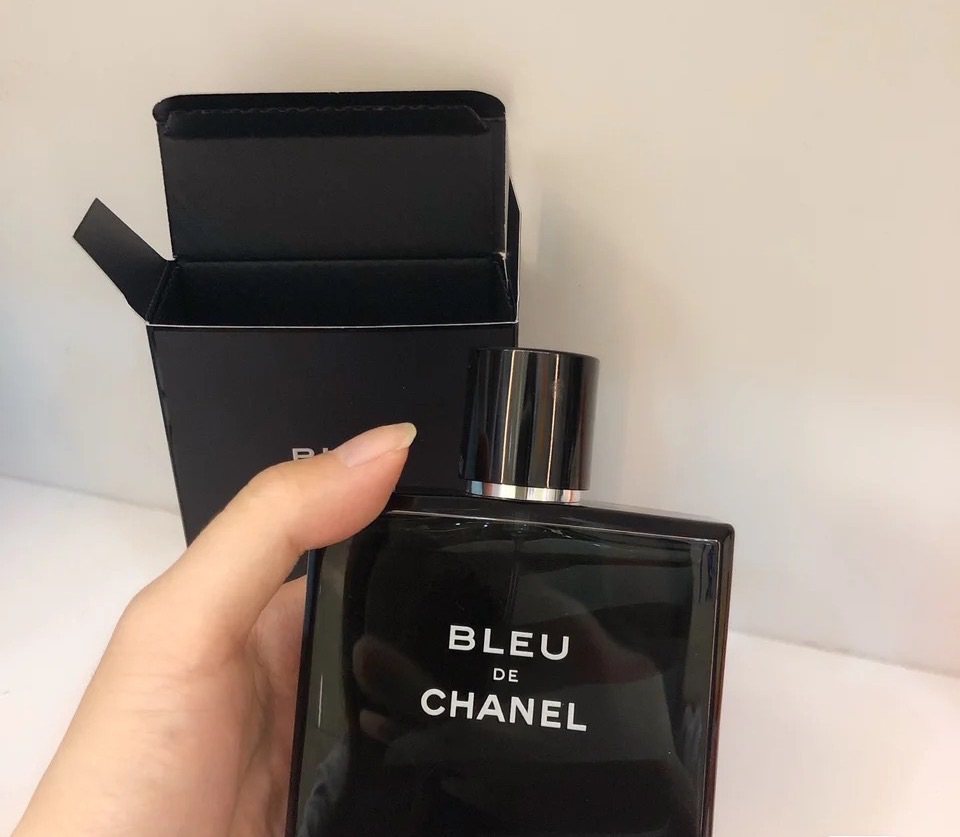 男朋友生日礼物，所以给他海淘了一瓶❤️CHANEL香奈儿蔚蓝