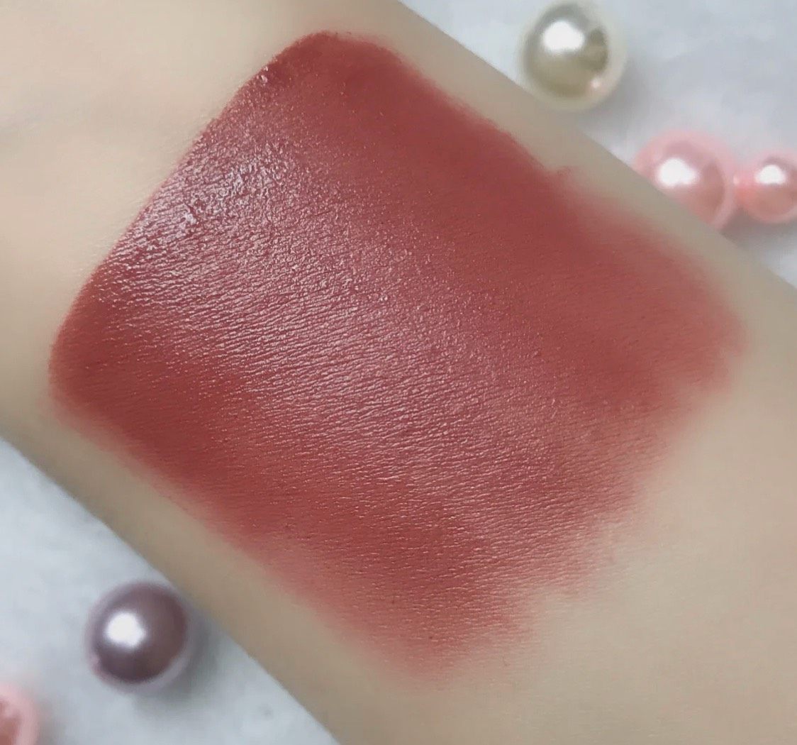 💄阿玛尼豆沙色最火就500和501了吧，那我为什么不入50