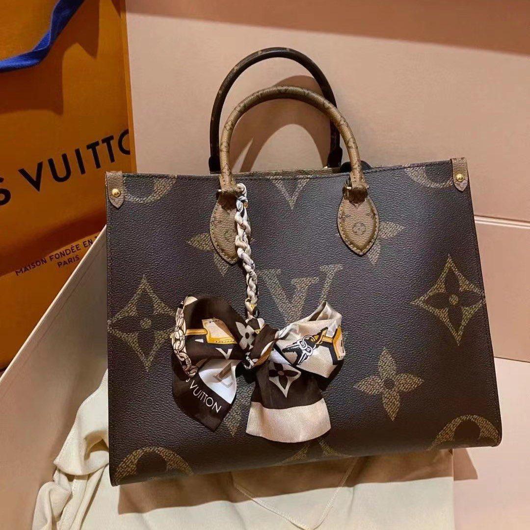小号tote 现货，焦糖双面大花拼色，带票保真 专柜买不到了