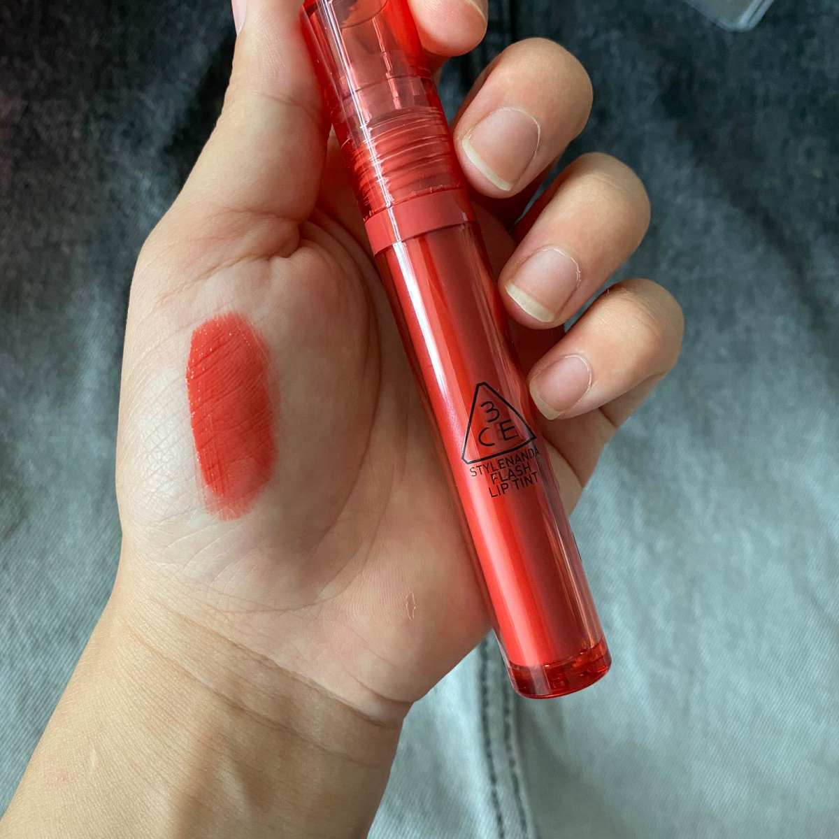 💕6月份购入3CE的新品玻璃水光镜面唇釉，直邮到手，颜值很
